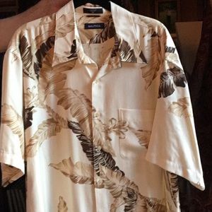 NWOT 100%  SILK NAUTICA MENS SHIRT